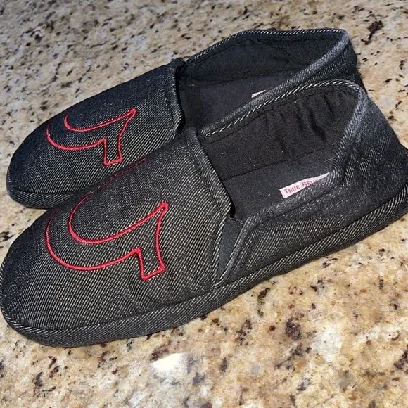 True Religion Slippers Size Large (11-12) - Picture 7 of 8